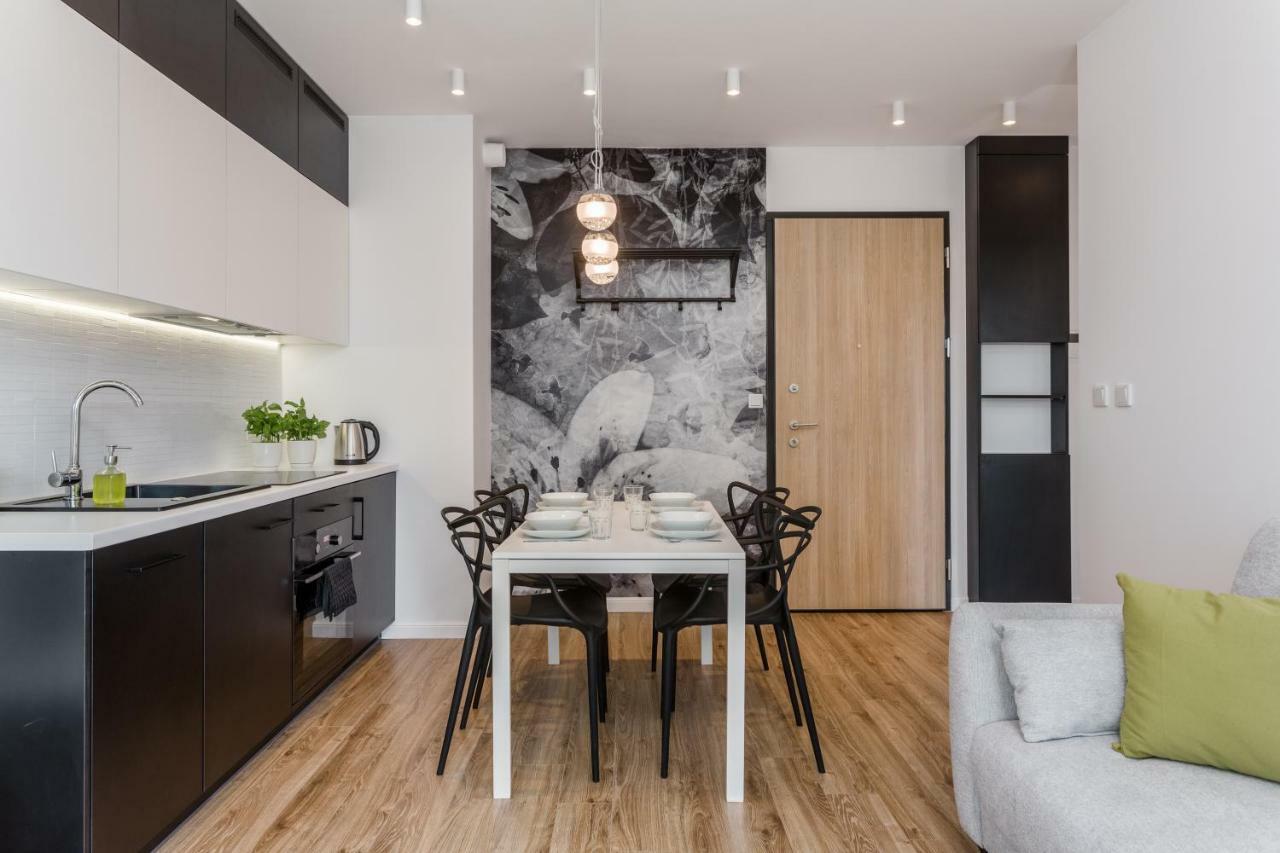 Chill Apartments Wola Varsovie Extérieur photo