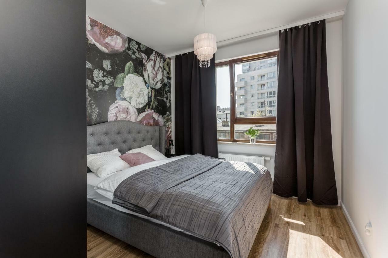 Chill Apartments Wola Varsovie Extérieur photo